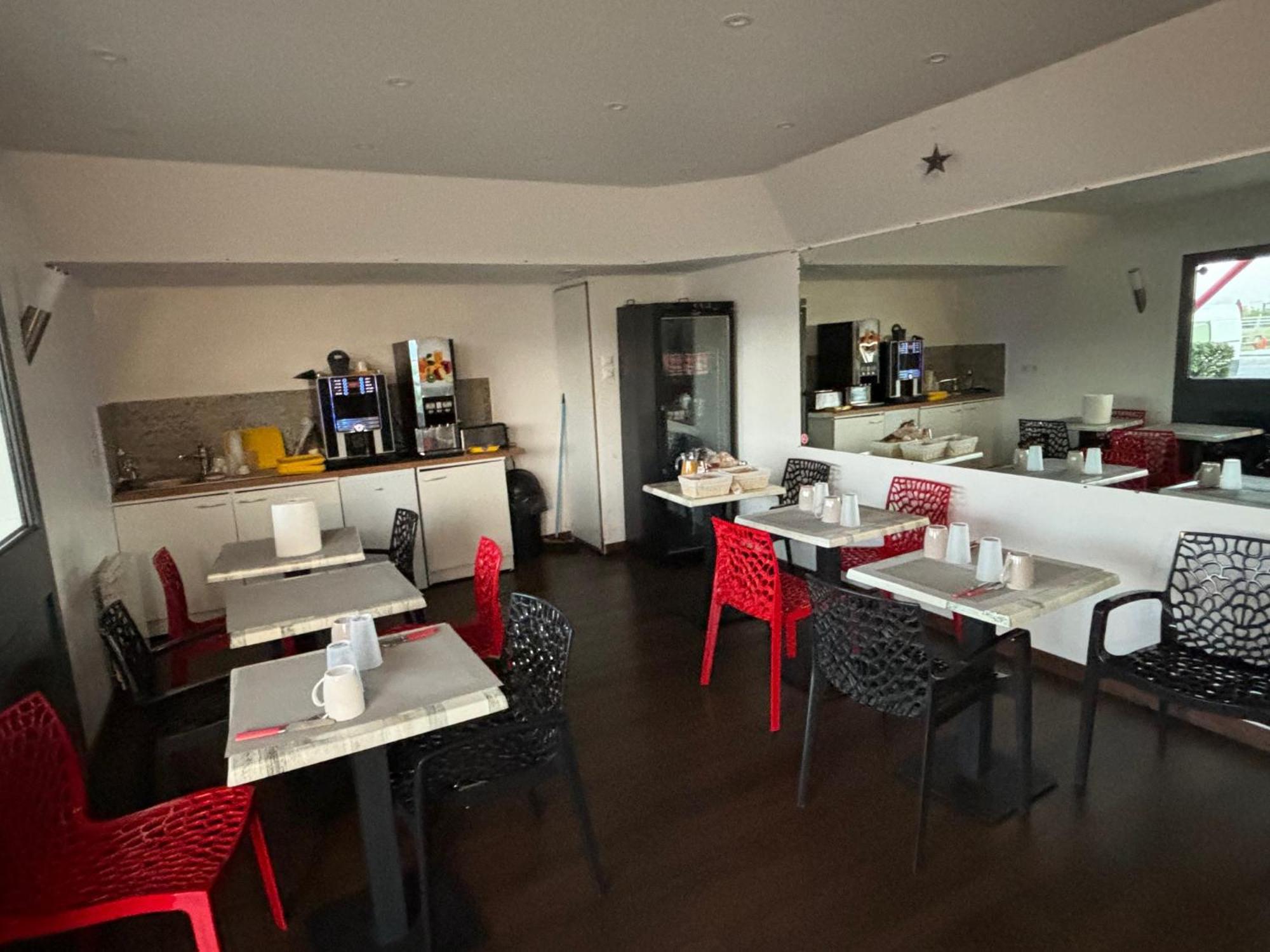 Hotel Paris Valence Bourg-de-Péage Екстериор снимка