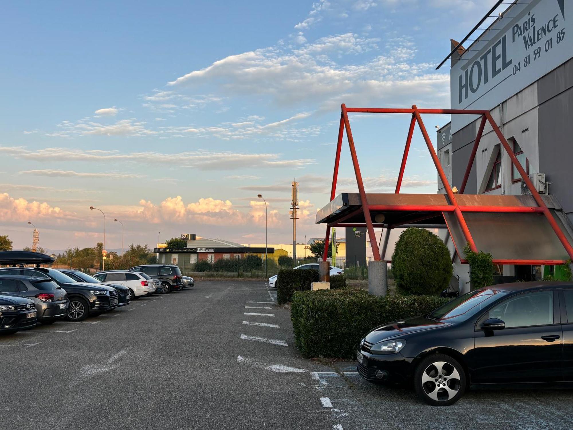 Hotel Paris Valence Bourg-de-Péage Екстериор снимка